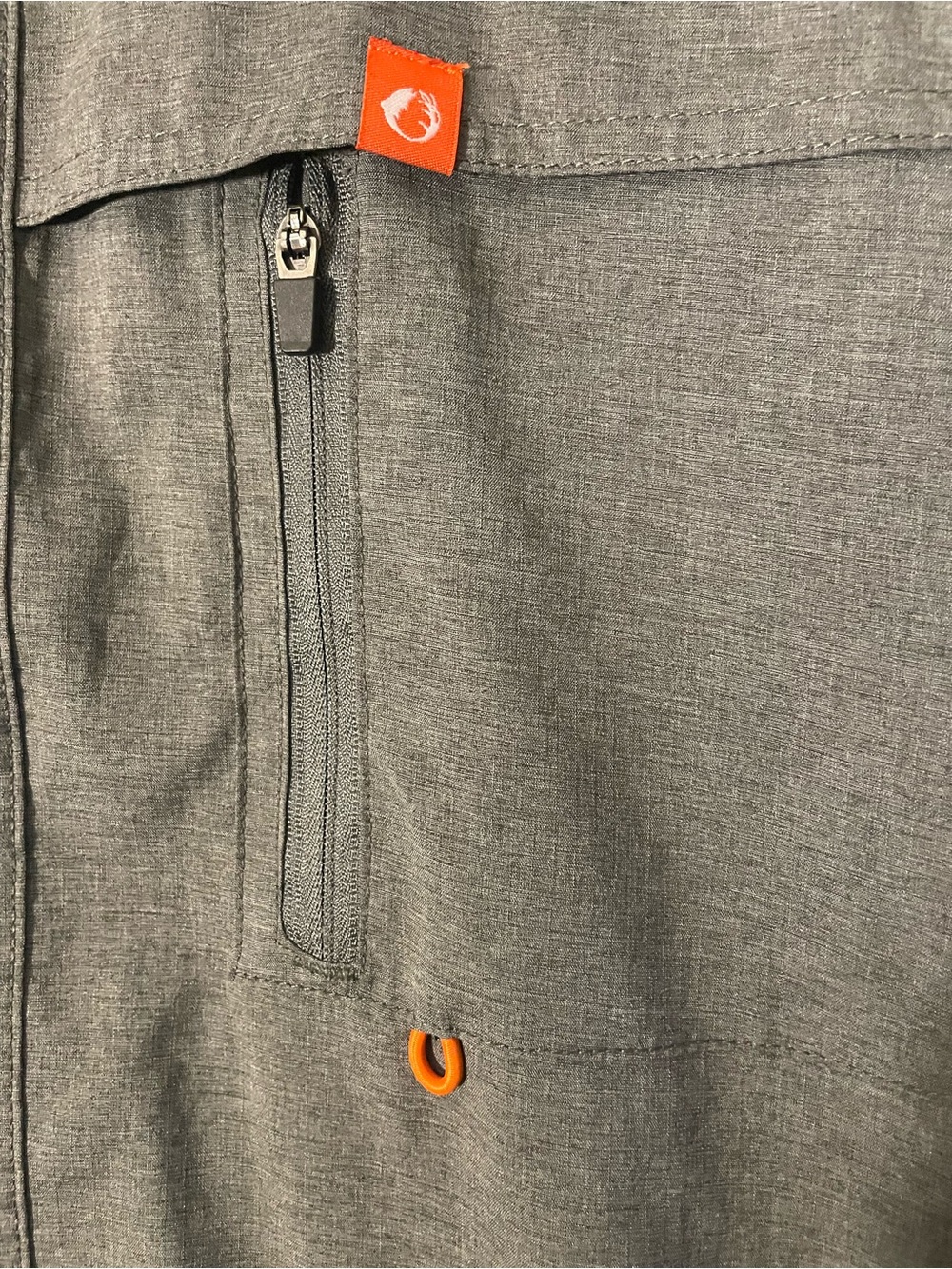 Men's Short-Sleeve Button-Down Shirt in Gray with Zip Chest Pocket - Picture 3 of 6